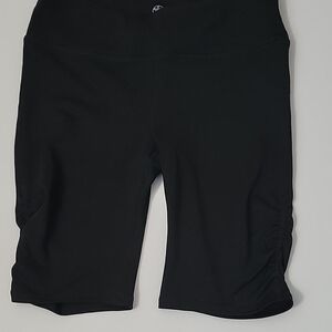 Gaiam Women's Black Yoga Shorts. Size S